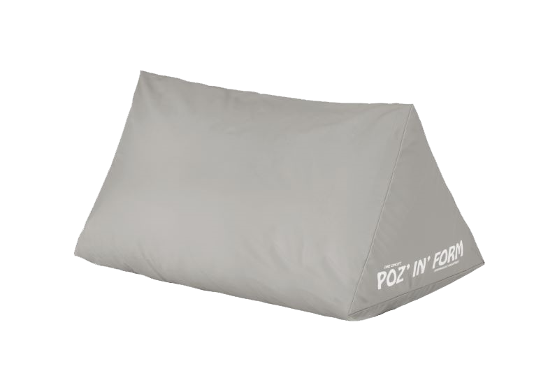 Poz in form delta cushion