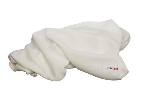 A white coolover sheet
