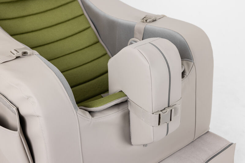 Gravity Chair XL with abductor pommel, supporting leg alignment and postural stability for wider users.